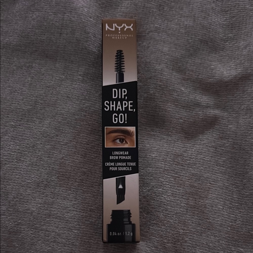 NYX Black Brow Grooming Tool